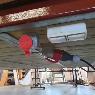 400V Stromanschluss